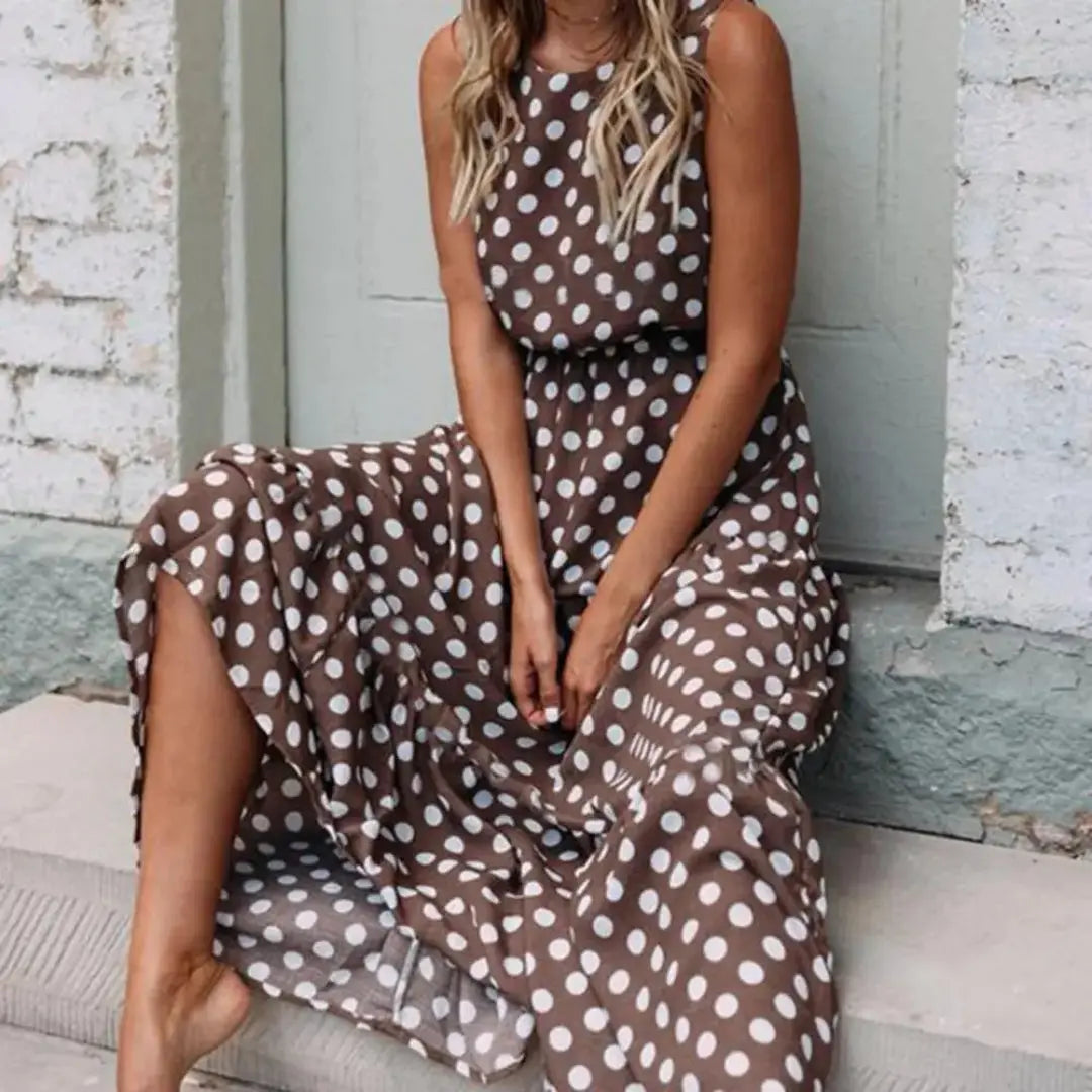 Julia | Dames Polka Dot Maxi Jurk | Mouwloos en Vloeiend , Damesjurken , Koffie , Esto Moda