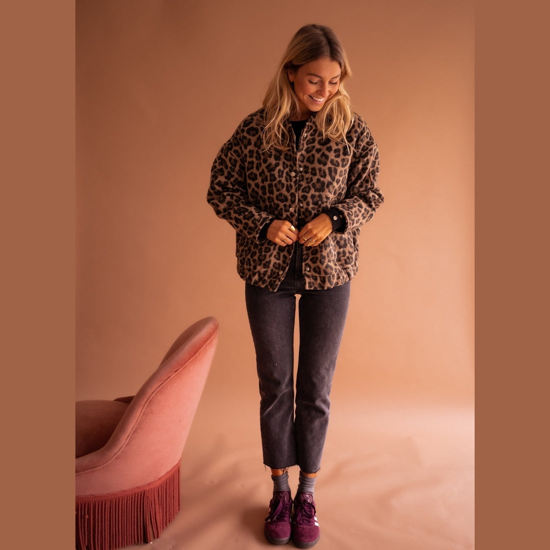 Luna | Dames Trendy Bomberjack | Luipaardprint met Comfortabele Pasvorm Short jacket Esto Moda