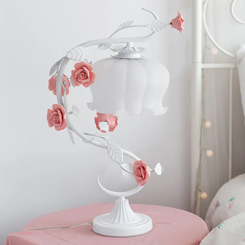 Rosa | Stijlvolle Hanglamp | Handgemaakt met Rozenblaadjes 4