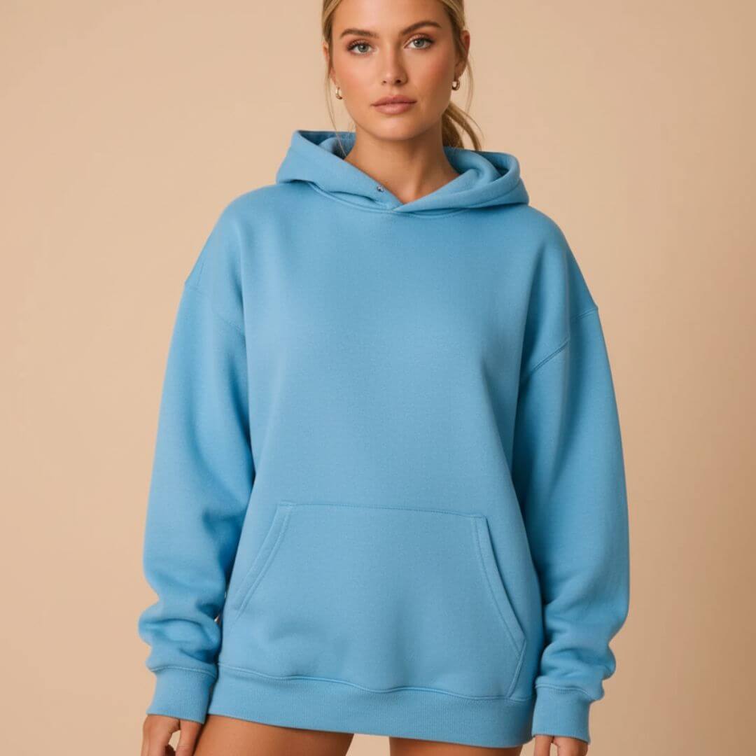 Blauwe Emma hoodie met sweatshirt-comfort en een moderne, relaxte pasvorm