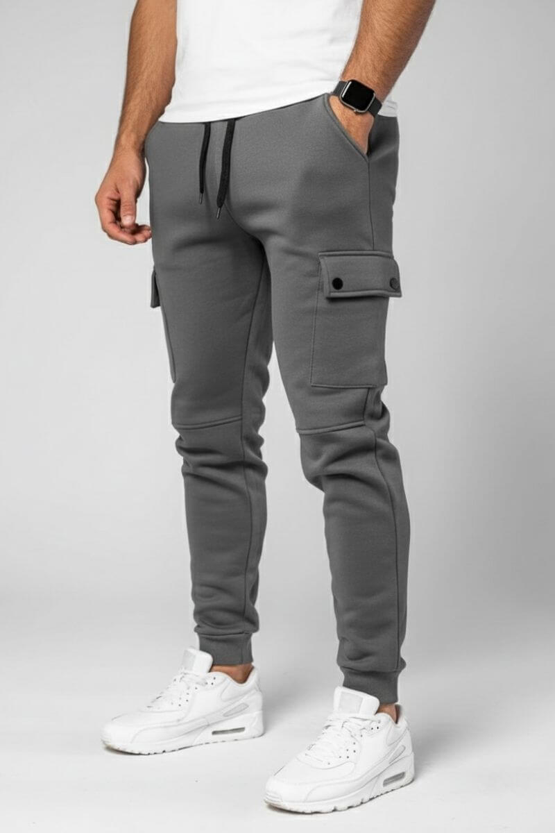 Donkergrijze Tom joggingbroek heren met een nette pasvorm, een tijdloze sweatpants voor elke gelegenheid