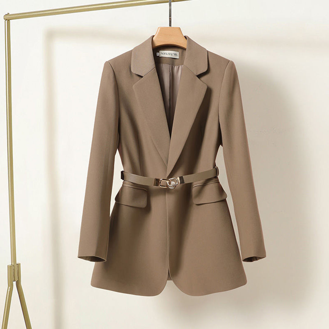 Chiana | Dames Zwarte Lange Blazer | Elegante Pasvorm met Riem Short jacket Esto Moda