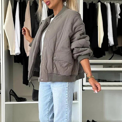 Christelle | Zwarte Bomberjack Dames | Gevoerd en Tijdloos Design Short jacket Esto Moda