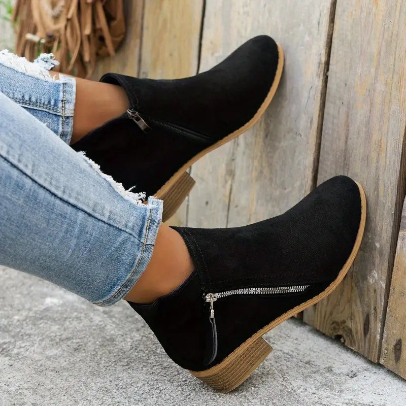 Elva | Dames Zwarte Suède Laarzen | Comfortabel met Hak en Stijlvolle Pasvorm boots Esto Moda