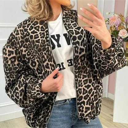 Leo | Dames Bomberjack | Trendy Luipaardprint Tussenjas Short jacket Esto Moda
