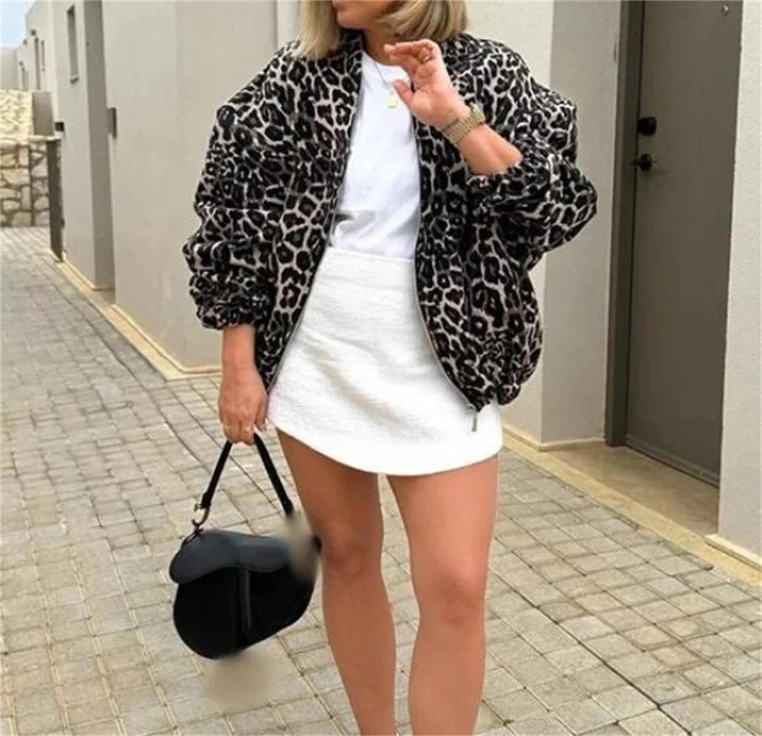 Leo | Dames Bomberjack | Trendy Luipaardprint Tussenjas Short jacket Esto Moda