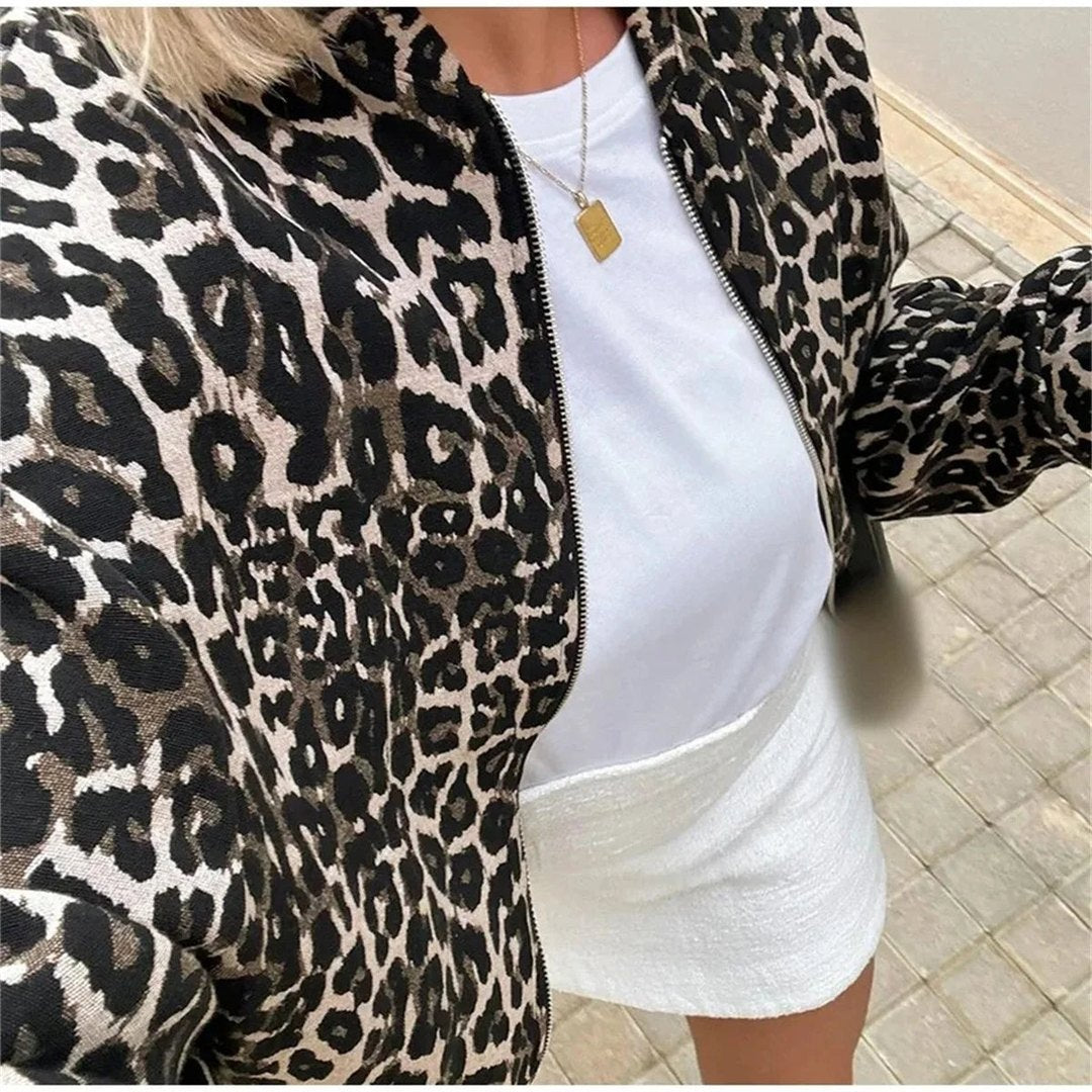Leo | Dames Bomberjack | Trendy Luipaardprint Tussenjas Short jacket Esto Moda