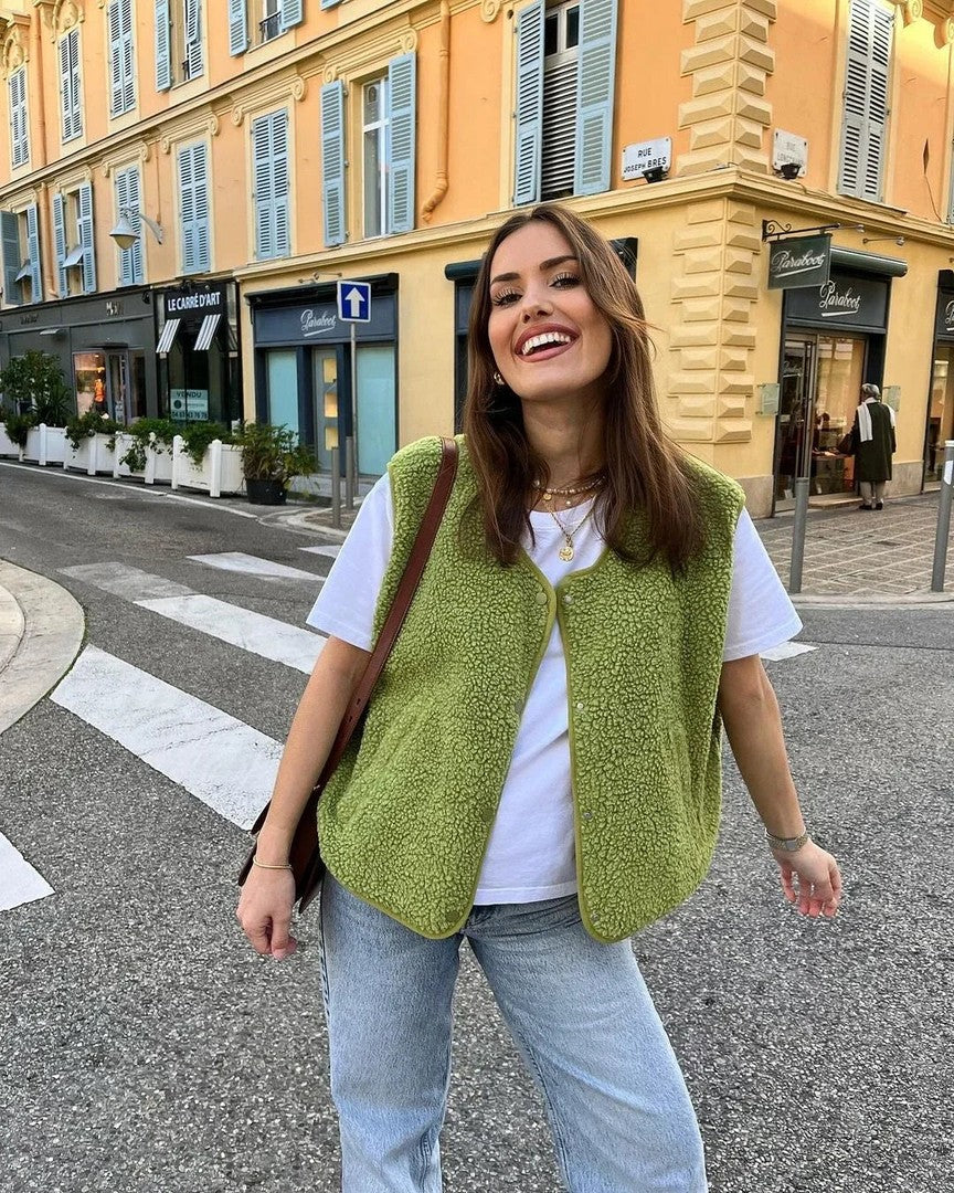 Ovelia | Dames Bodywarmer | Elegante V-hals in Luxe Lams Wolmix Sweater Esto Moda